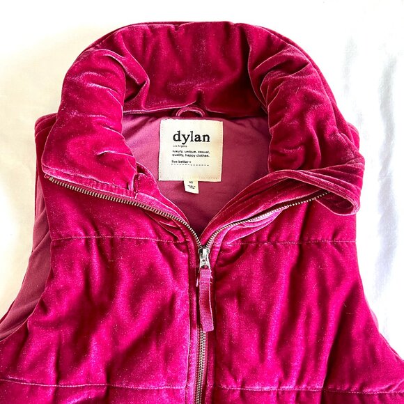 dylan Los Angeles Women's Velour Pink Puffer Vest, Size XS, Excellent Condition! - Picture 13 of 13